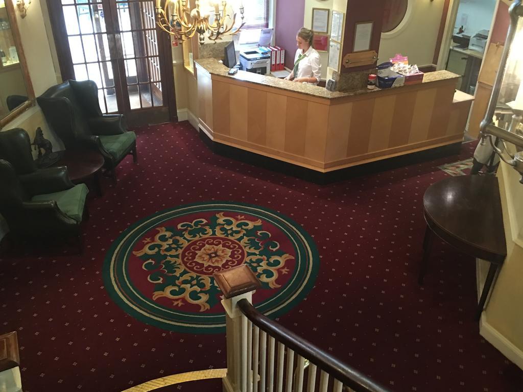 The Rutland Arms Hotel ニューマーケット エクステリア 写真