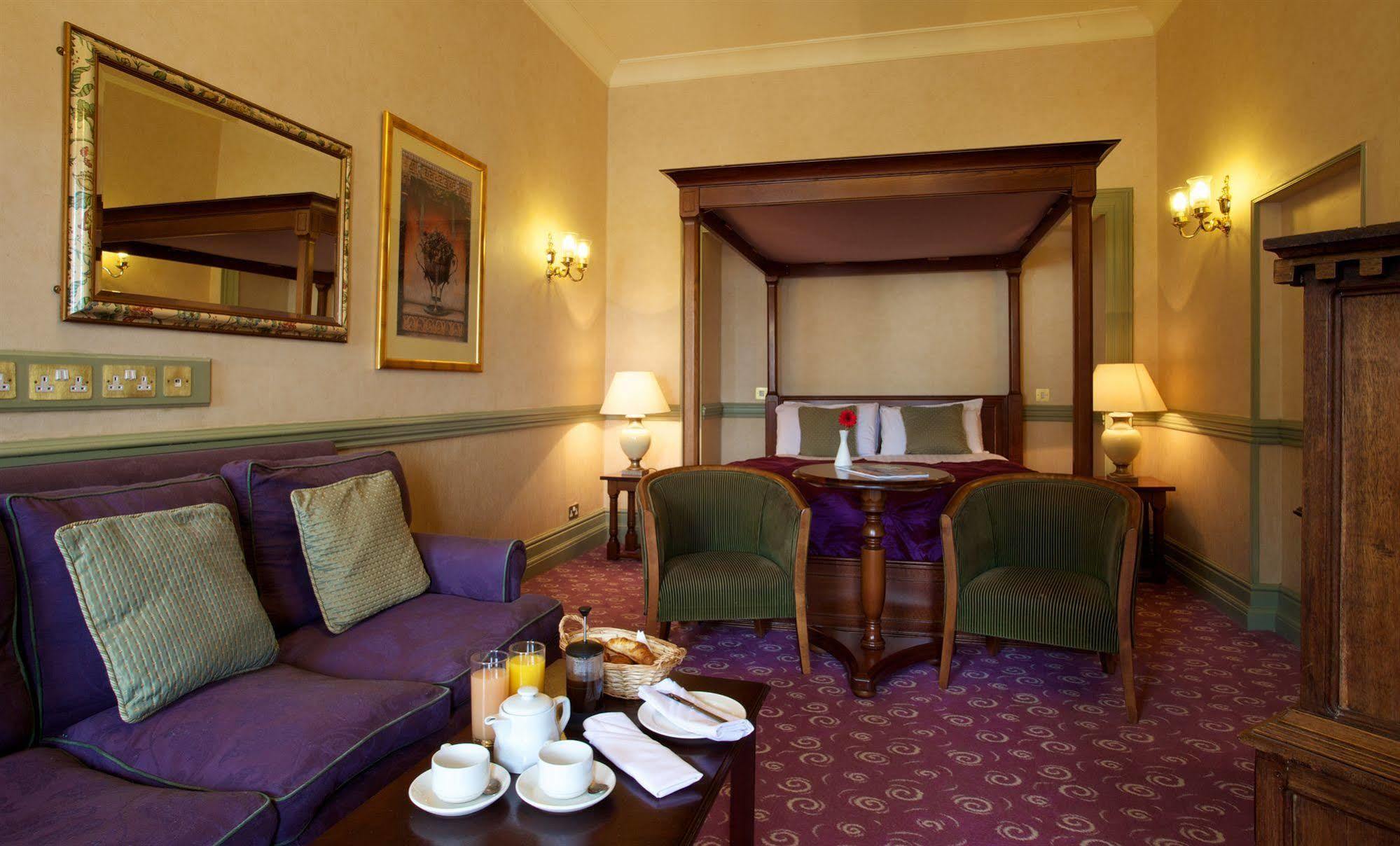 The Rutland Arms Hotel ニューマーケット エクステリア 写真