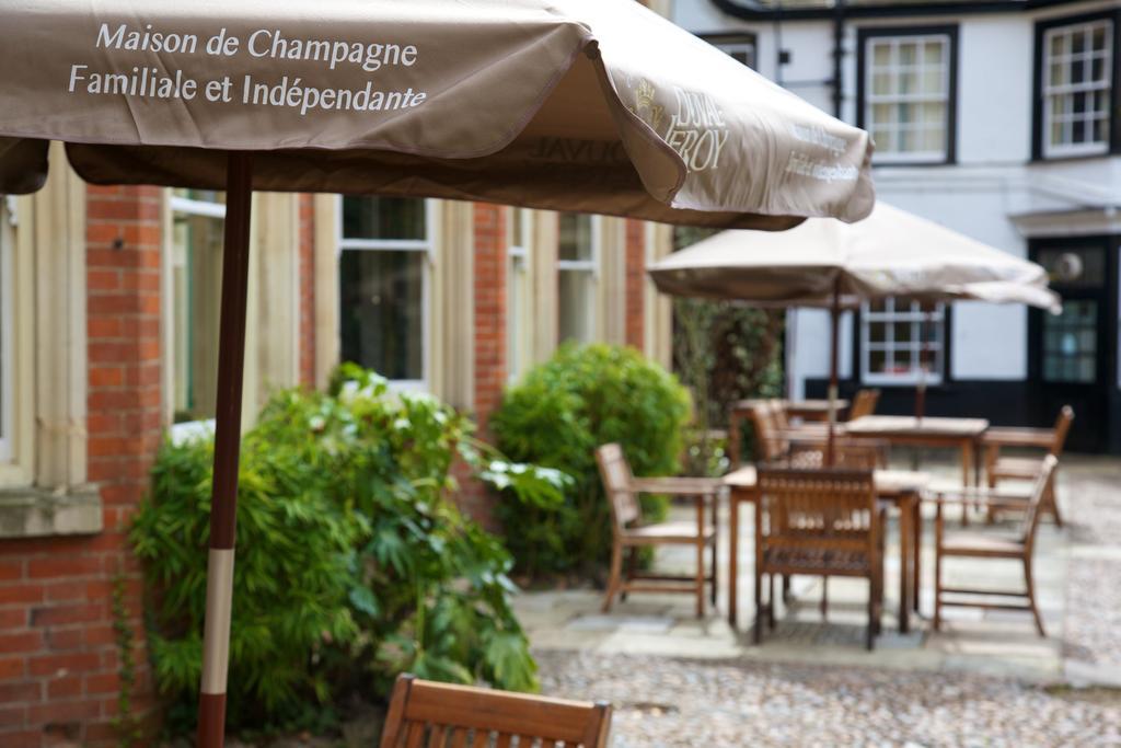 The Rutland Arms Hotel ニューマーケット エクステリア 写真